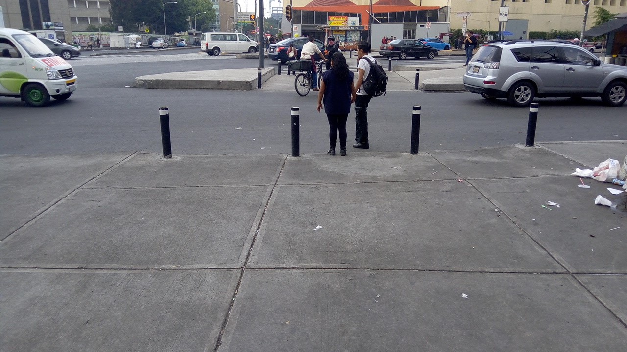 Flechas de dirección no están marcadas. Cruce ID: 270