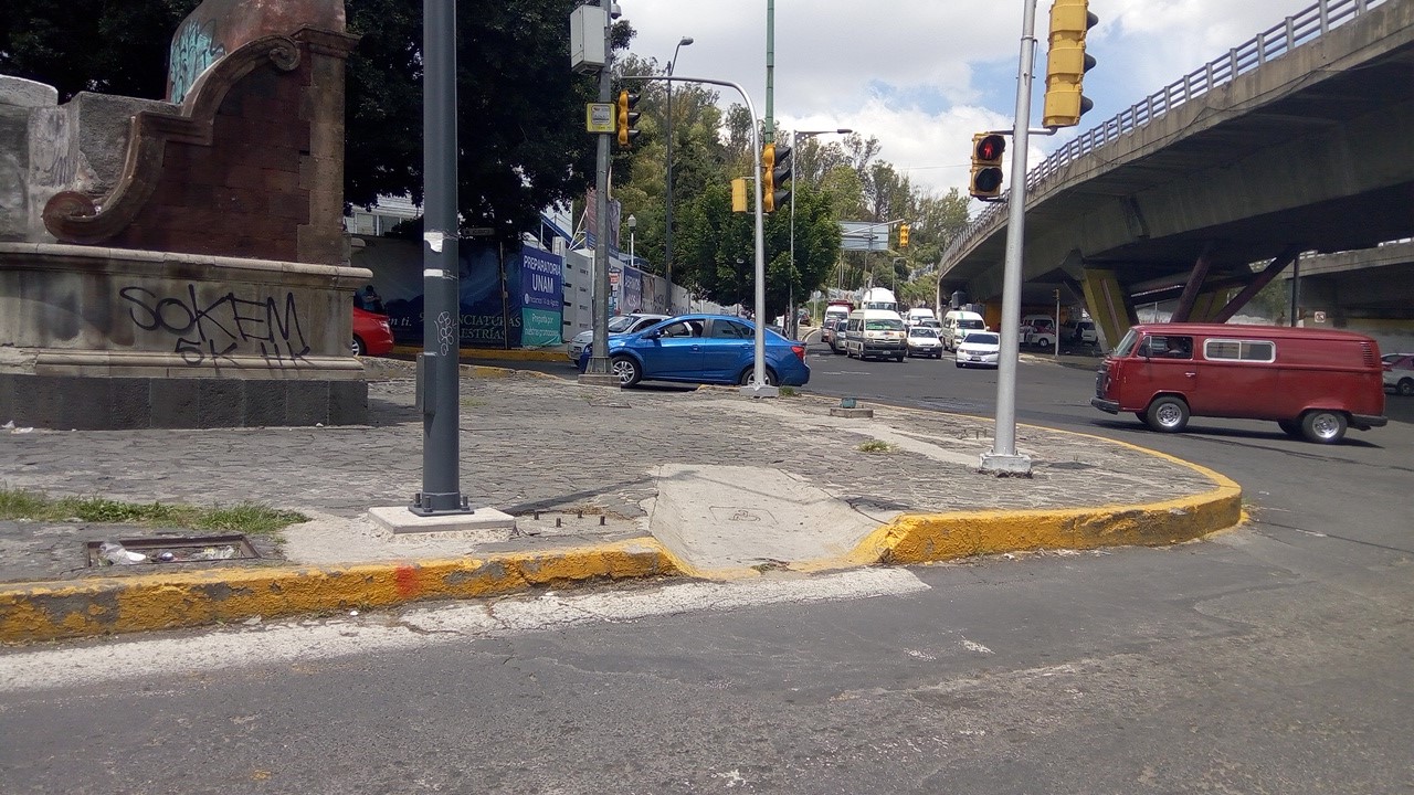 Rampa angosta. Cruce ID: 183